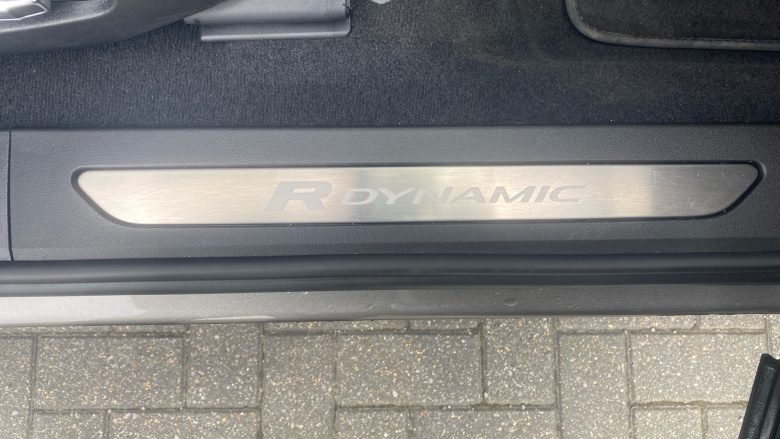 Land Rover Range Rover Evoque 2.0 D200 R-Dynamic HSE 5dr Auto Diesel Hatchback